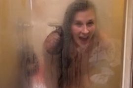 Brandy Billy Leak – cunt hook in bath