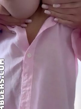 Laura Muller Leak Nude Nipples So Pink